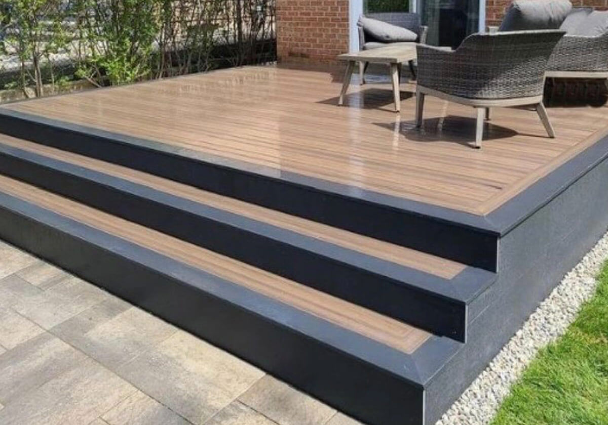 Voyage composite decking boards as steps